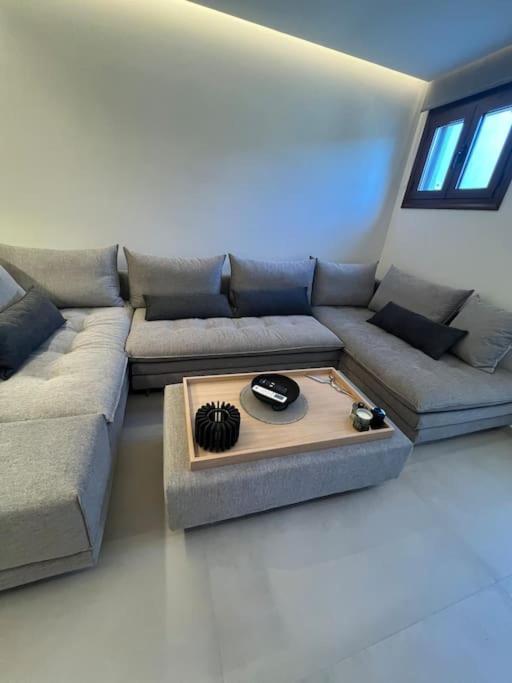 Leo Aigina Holiday home *